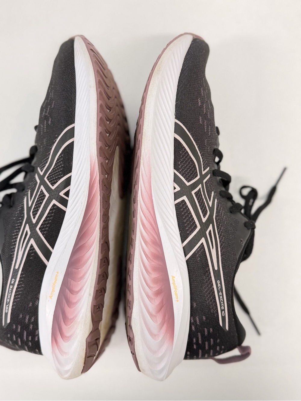 Asics Gel Excite 10 Sneakers Womens 8.5 Black Pink Lightweight Running Shoes
